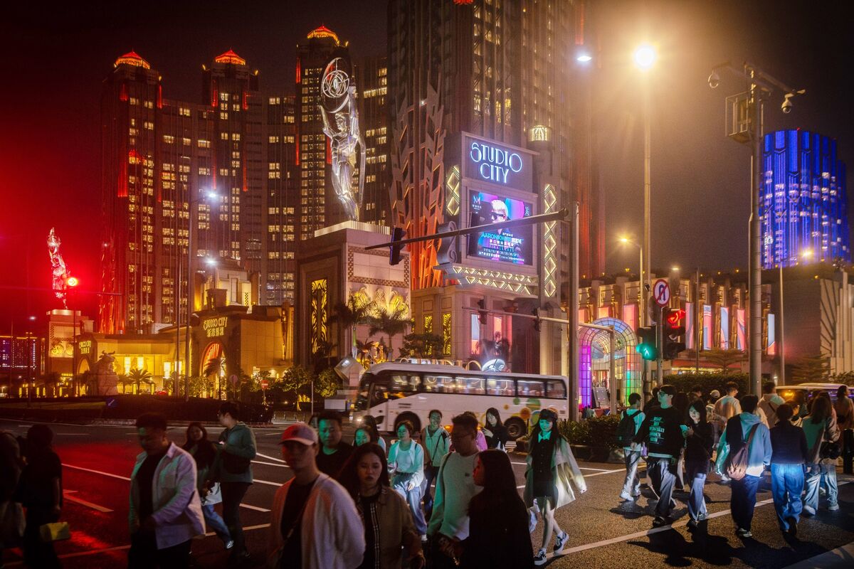 Macau Casinos Hit by Slump as China Crackdown Rattles Market