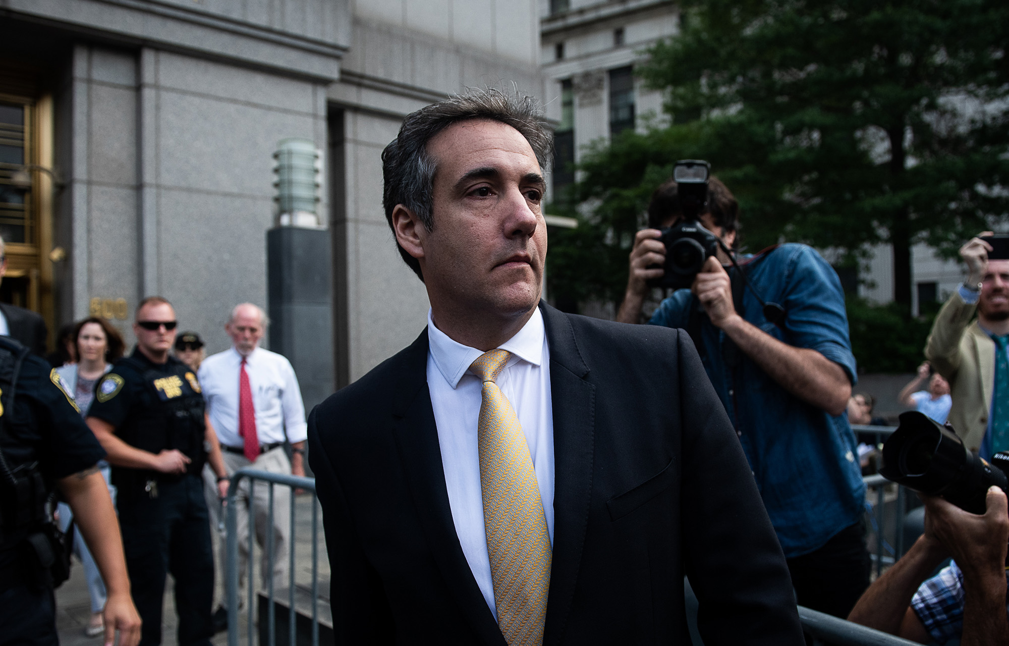 Trump's Ex-Fixer Cohen Hires New Lawyers as He Heads to Jail - Bloomberg