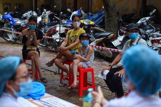Three-Decade Economic Boom Comes to a Sudden Halt in Vietnam