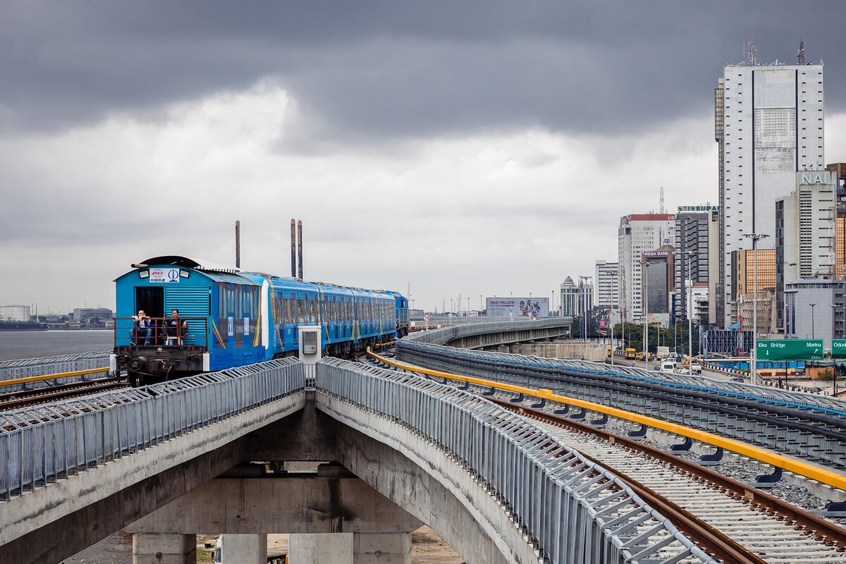 Megapolis With World’s Worst Traffic Gets Metro After 12-Year Wait