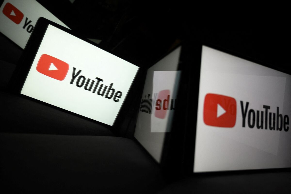 People Watched 700 Million Hours of YouTube Podcasts on TV in October