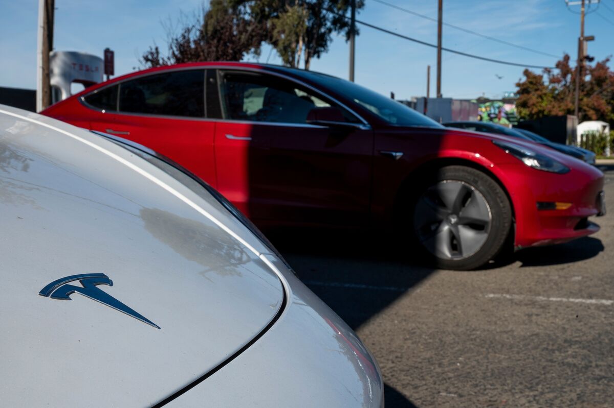 Tesla car was on autopilot prior to fatal crash in California, company says  - ABC News