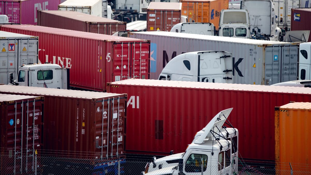 US Trade Gap Widens to Largest in Four Months on Import Flurry
