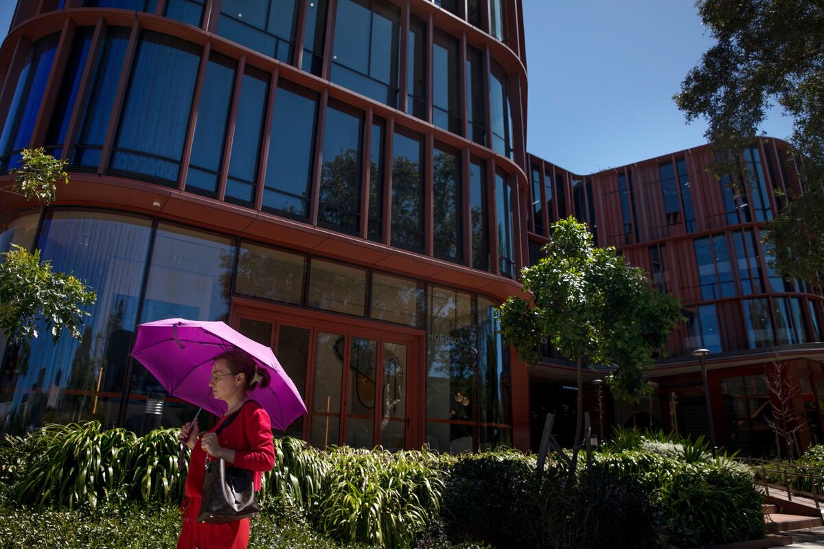 WiseTech says Australian antitrust authorities raided its office, seeking documents and data as part of an alleged competition law breach probe; WTC falls 8%+ (Angus Whitley/Bloomberg)