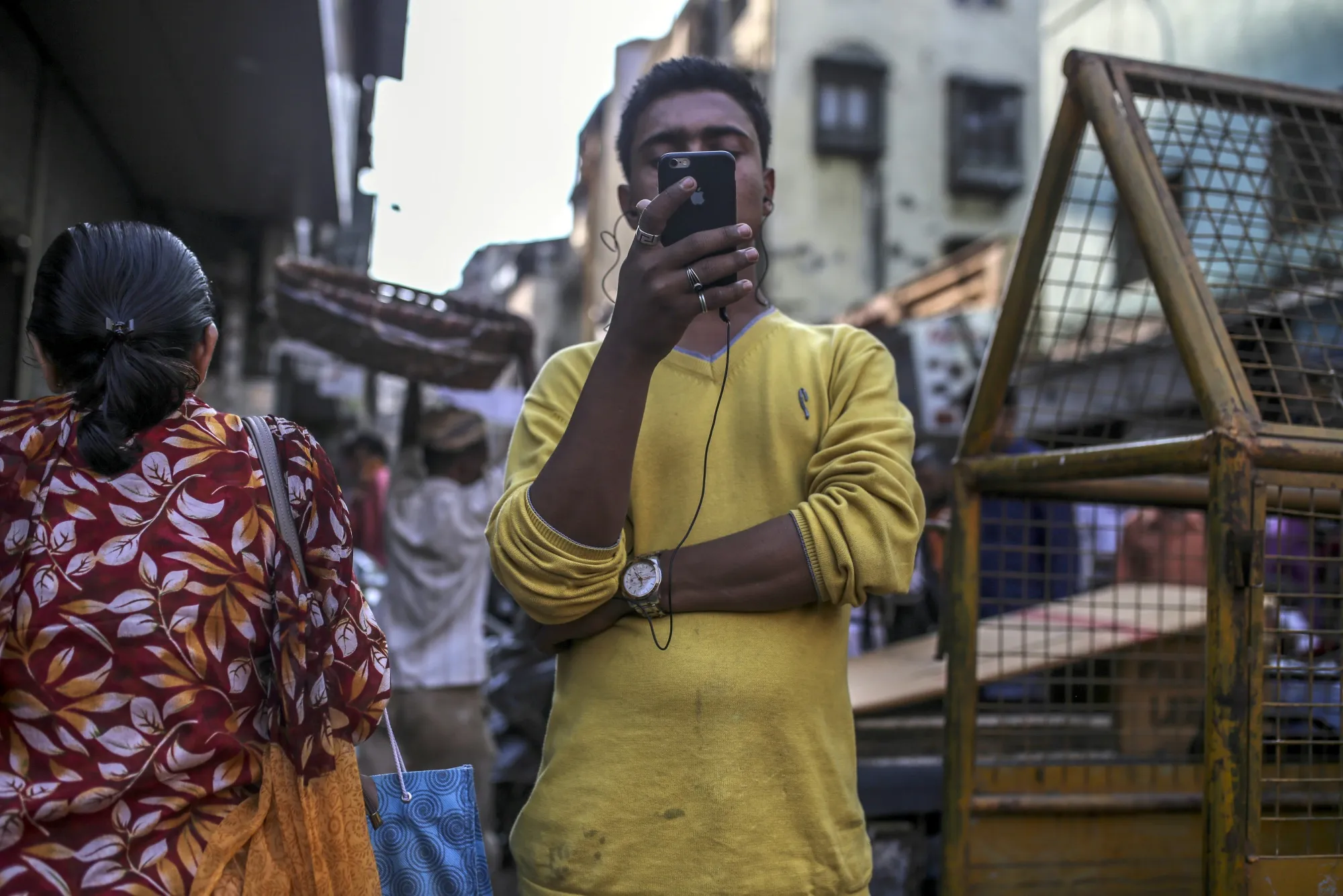 400 Million Social Media Users Set to Lose Anonymity in India