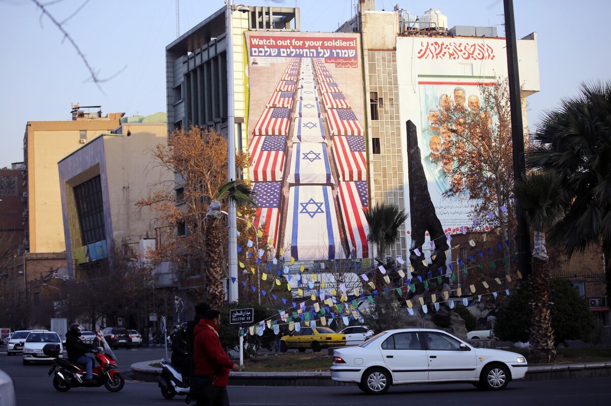 assets.bwbx.io image