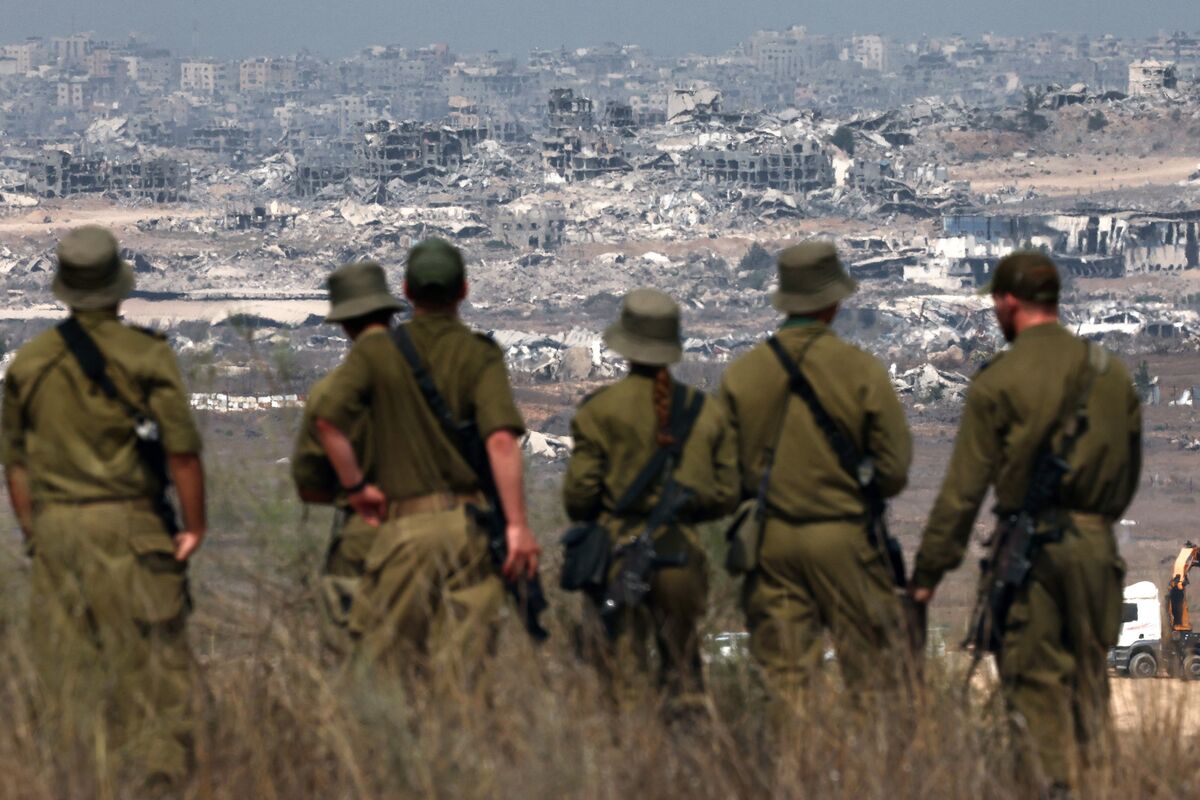 Israel Approves Massive Gaza City Offensive Amid Ceasefire Proposal