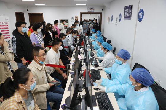 Cautious China Keeps Borders Shut Despite Mass Vaccination Drive