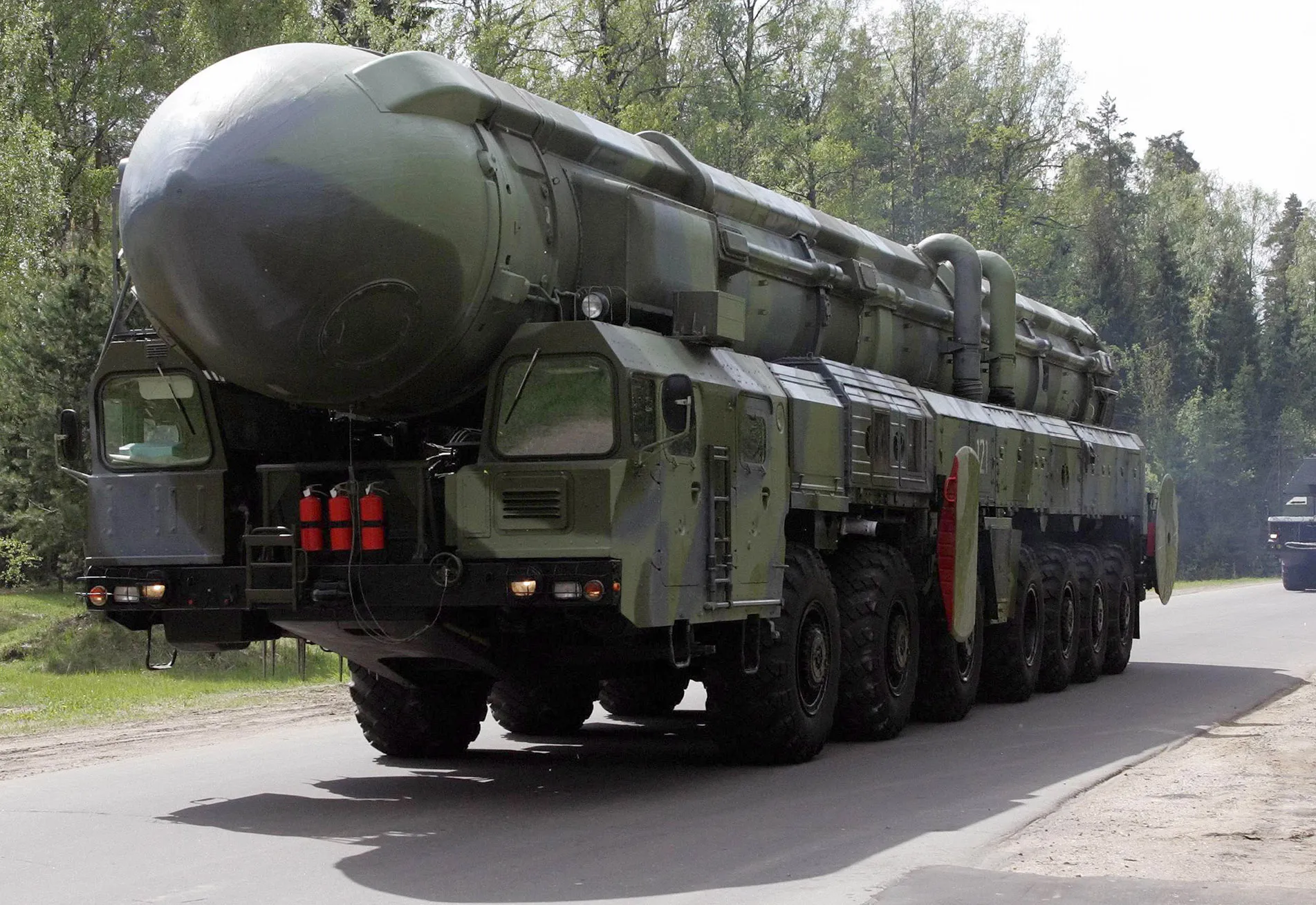 プーチン大統領：ロシアは米国を標的にする、欧州にミサイル配備なら - Bloomberg