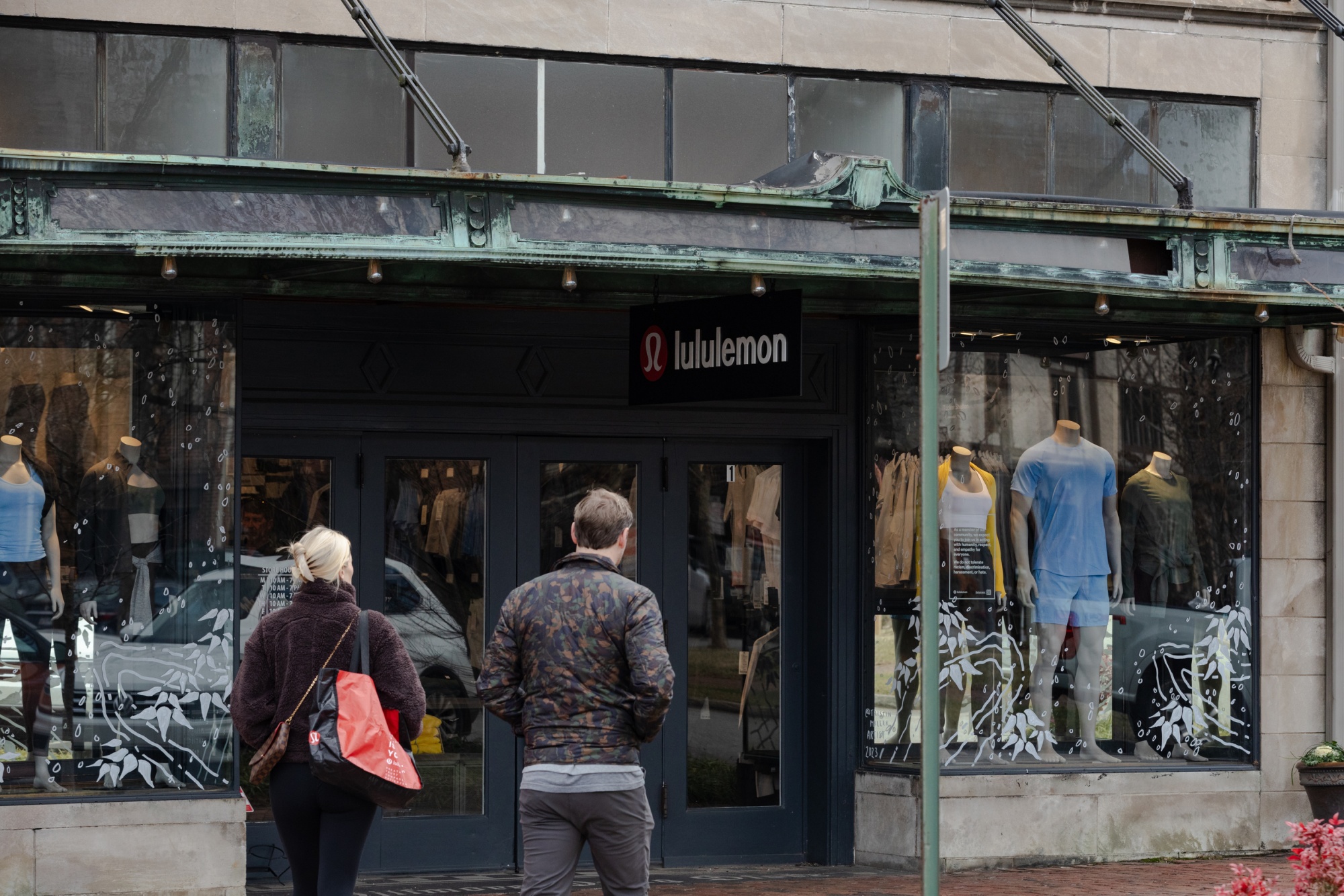 Lululemon Takes an Upward Facing-Dog on Fabric Made from Recycled Emissions