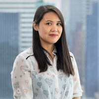 headshot of Linda Poon