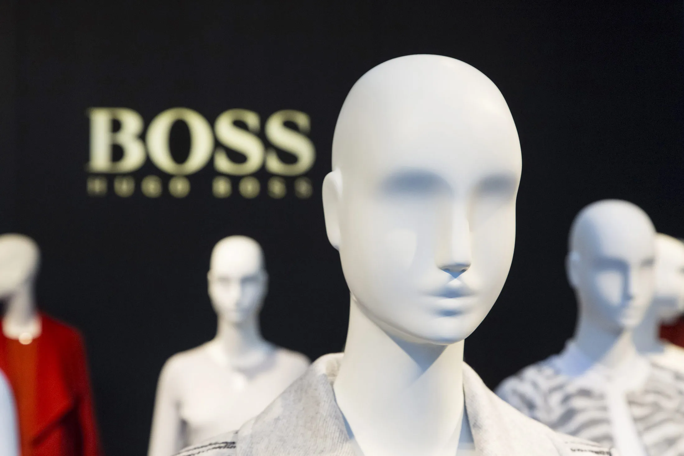 Hugo Boss U.S. Chief to Be Replaced as Clothier Seeks Revival Bloomberg