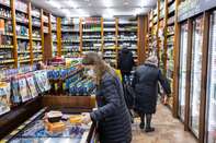 Russia's Biggest Alcohol Seller Mercury Retail Probes IPO