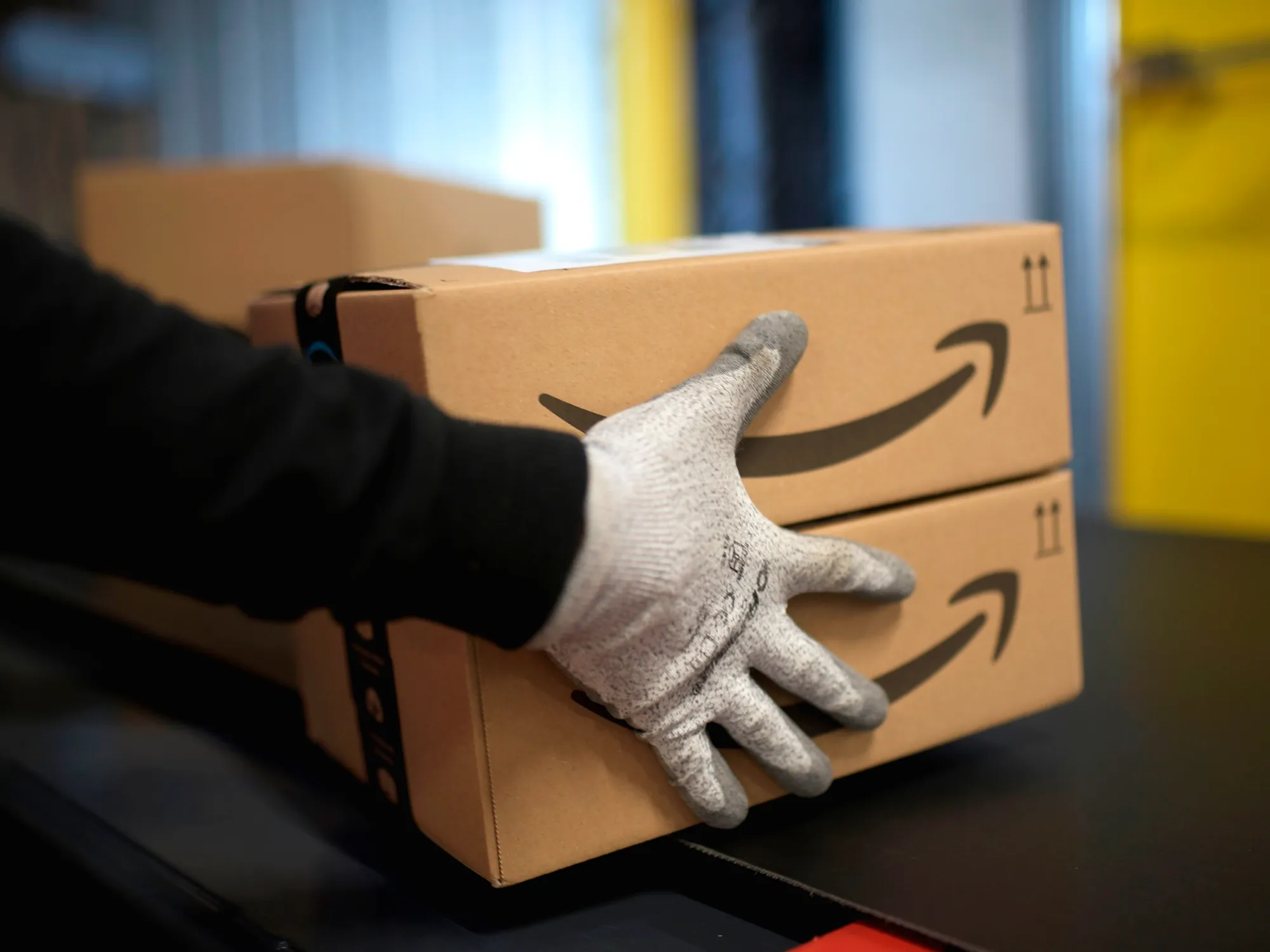 GERMANY-RETAIL-DISTRIBUTION-AMAZON
