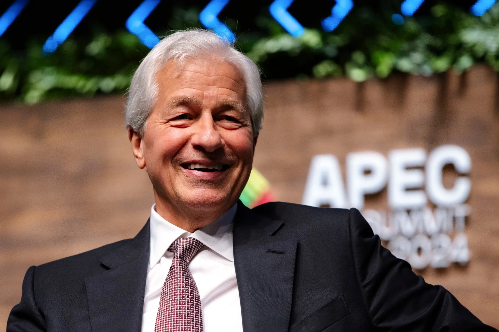 Boosts Jamie Dimon’s Pay to 39 Million After Record Profit