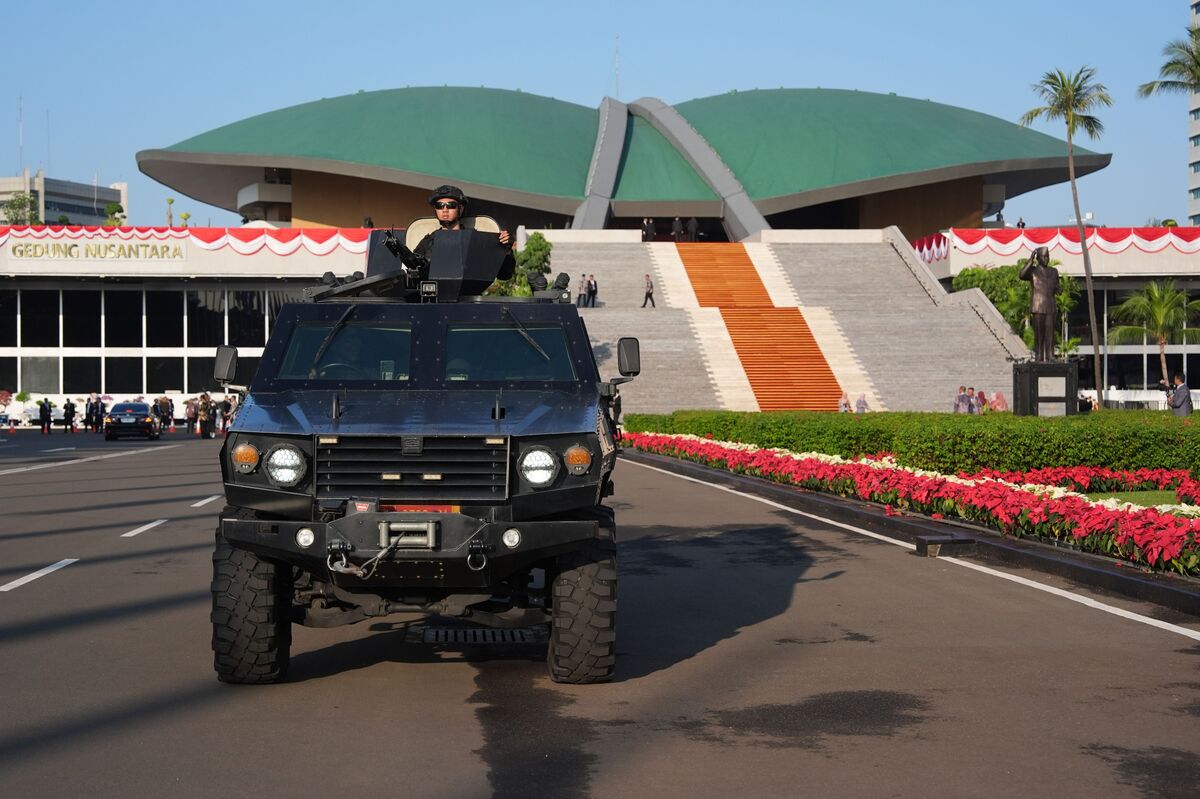 Indonesia to Revoke Lawmaker Allowances That Triggered Protests