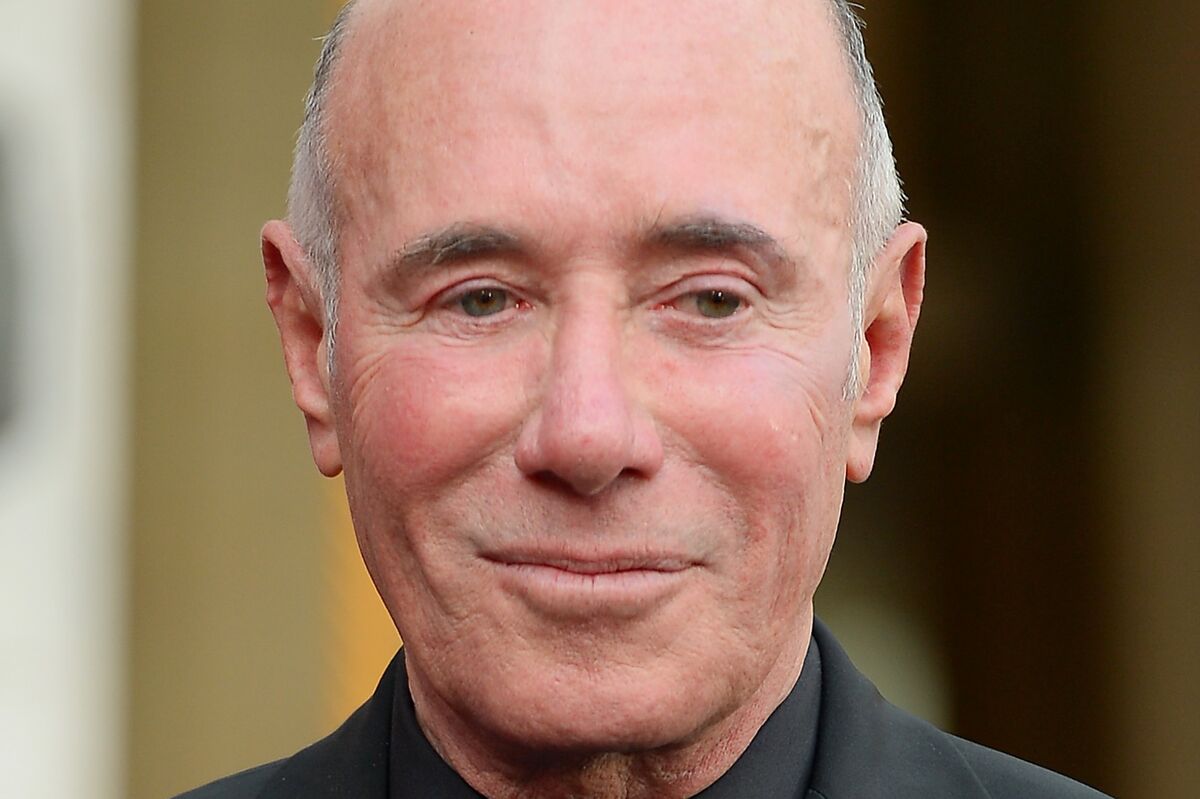 
                            David Geffen May Reap $500 Million From Warner Bros. Discovery Sale