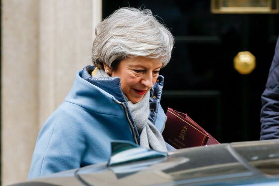 May Contemplates Defeat for Her Deal in Key Vote: Brexit Update