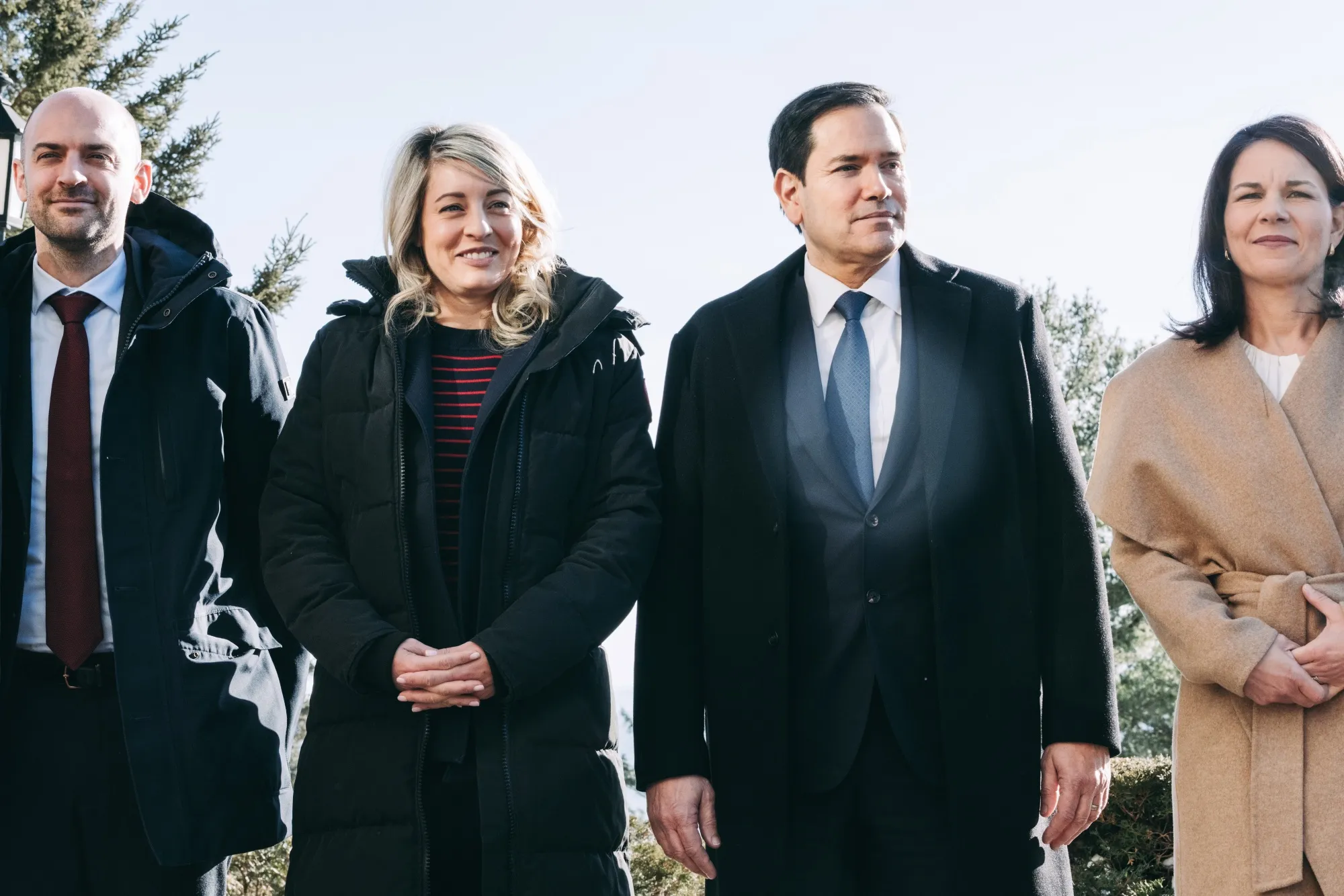 Melanie Joly and Marco Rubio during the family photo of ministers.
