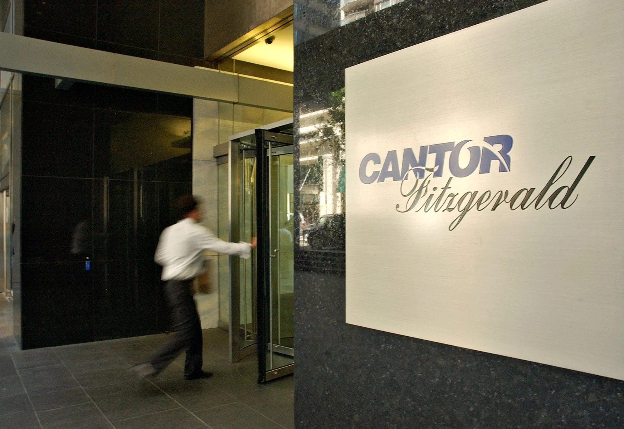 Cantor Fitzgerald Sets June 1 Return for Front-Office Staffers - Bloomberg