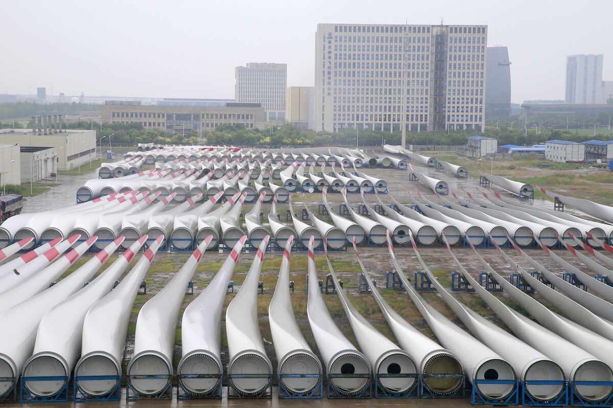 China to Build Wind Turbines Almost as Tall as the Eiffel Tower - Bloomberg