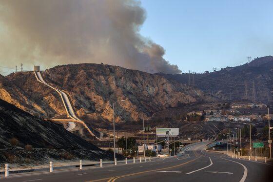 Darkness, Frustration, Fire: Five Tumultuous Days in California