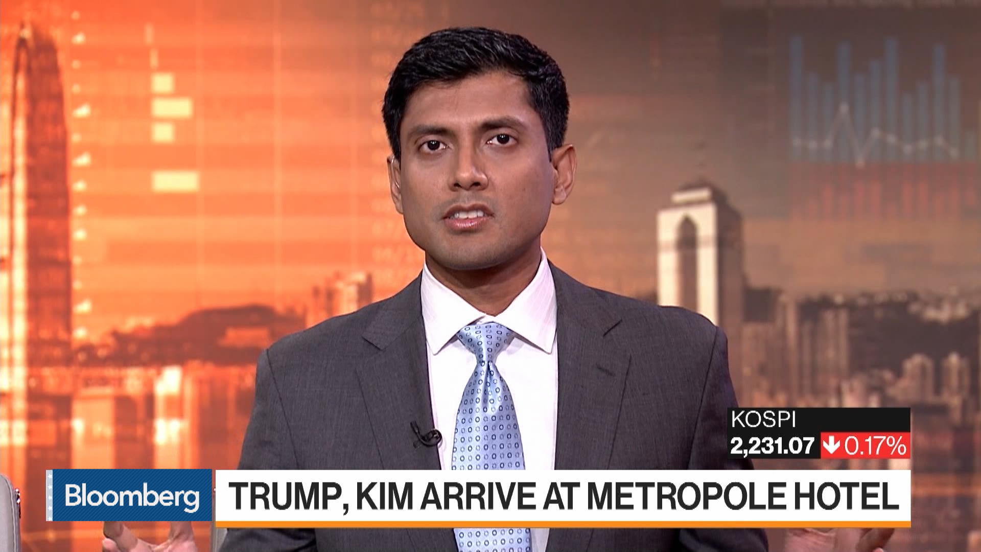 Watch Is 'Overweight' Asian Banks, Energy Stocks