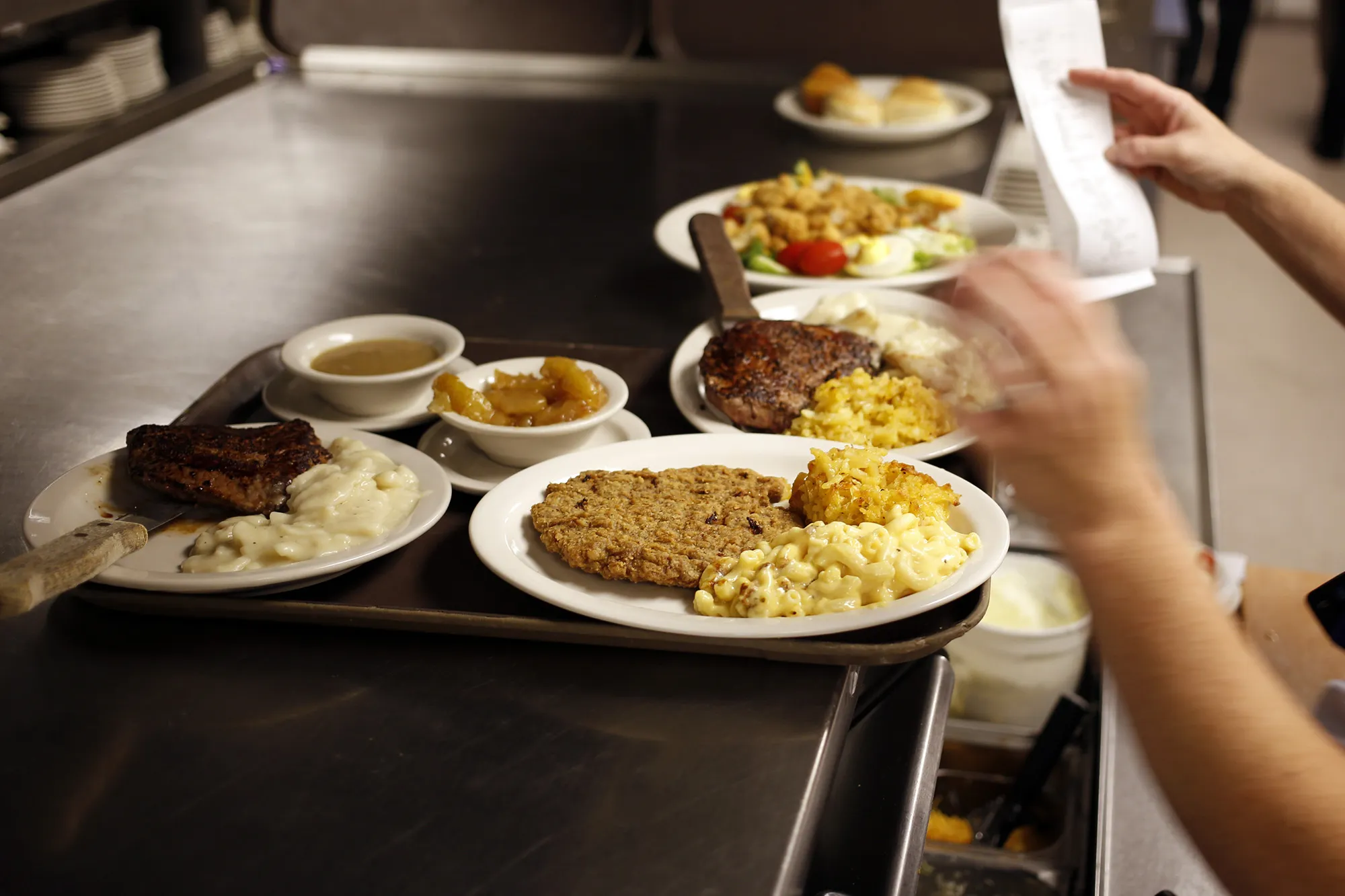 Restaurant food server