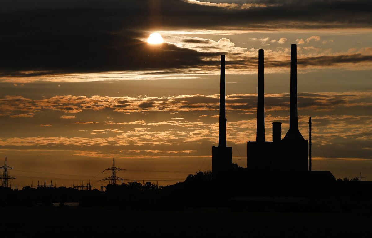 bloomberg.com - Robert Tuttle - Canada's Pembina Advances Gas-Fired Data Center Project