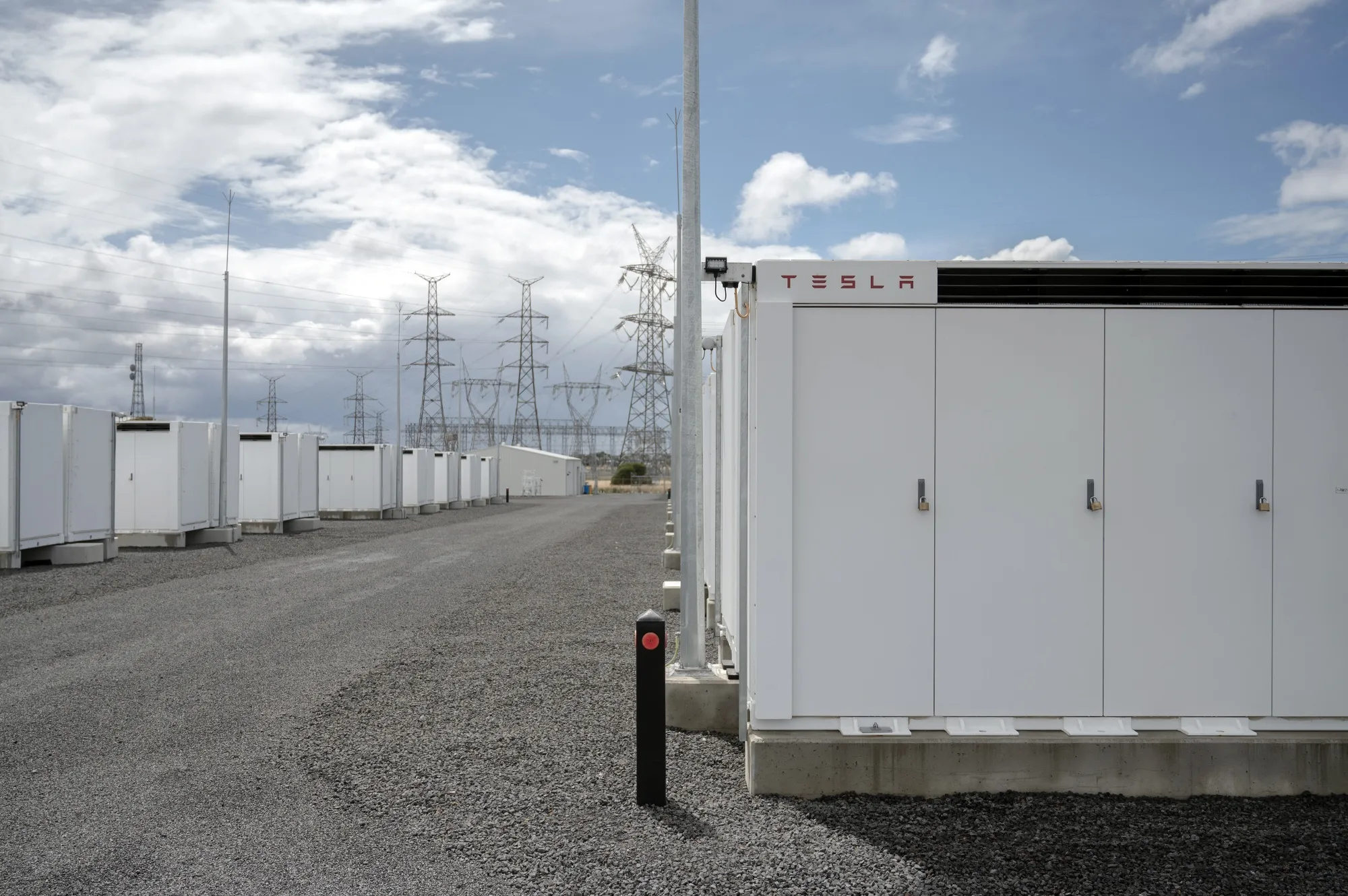 Tesla&nbsp;Megapack batteries at the Victorian Big Battery site operated by Neoen SAS near Melbourne,&nbsp;Australia.