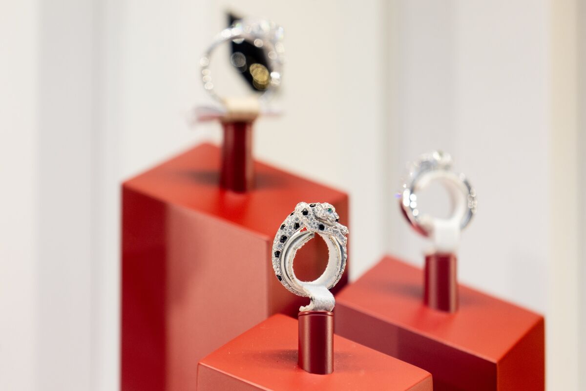Richemont Sales Climb on Resilient Demand for Cartier Jewelry