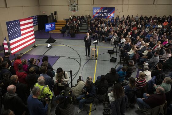 Democrats Rally to 2020 Candidates on Surge of Anti-Trump Energy