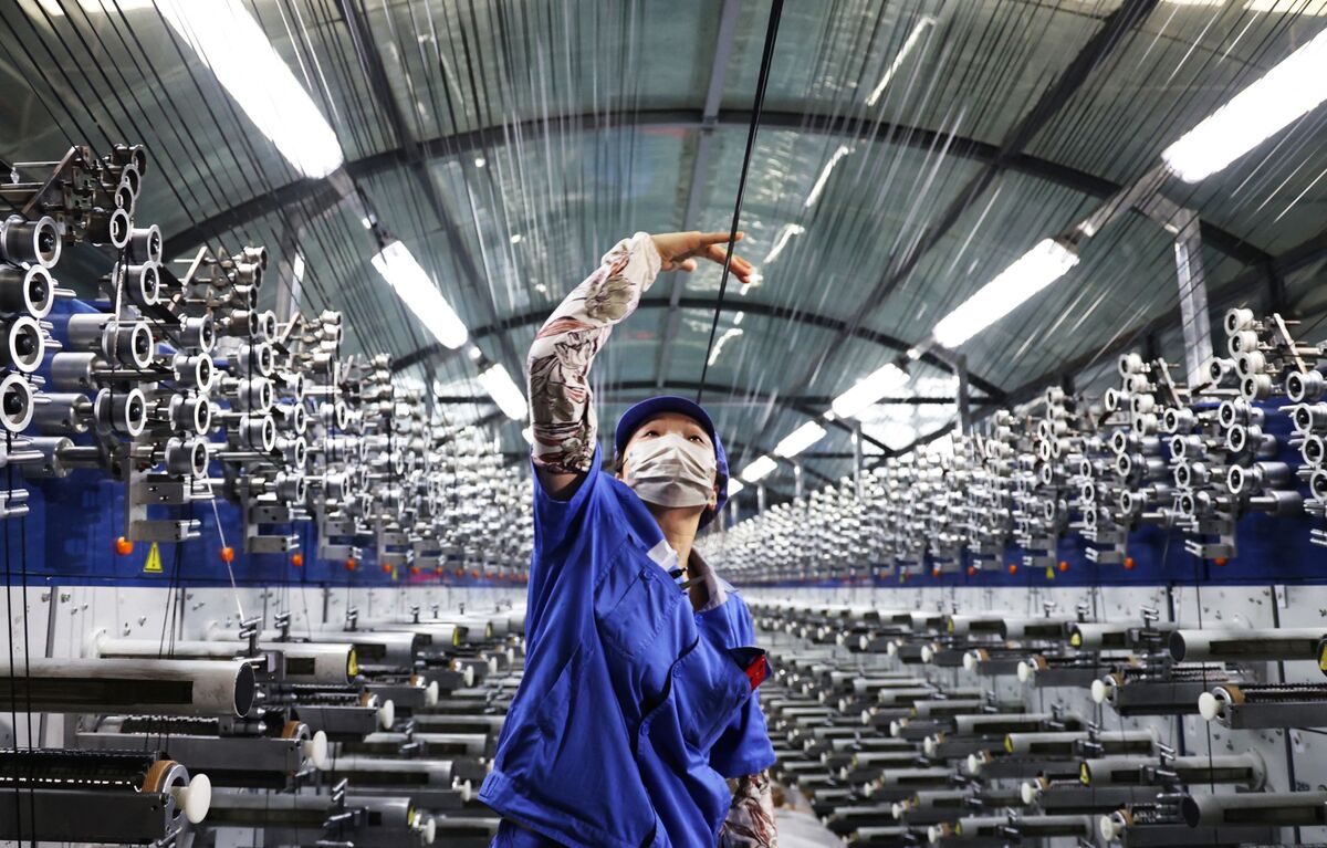 China First-Quarter Growth Tops Forecasts Despite Iran War