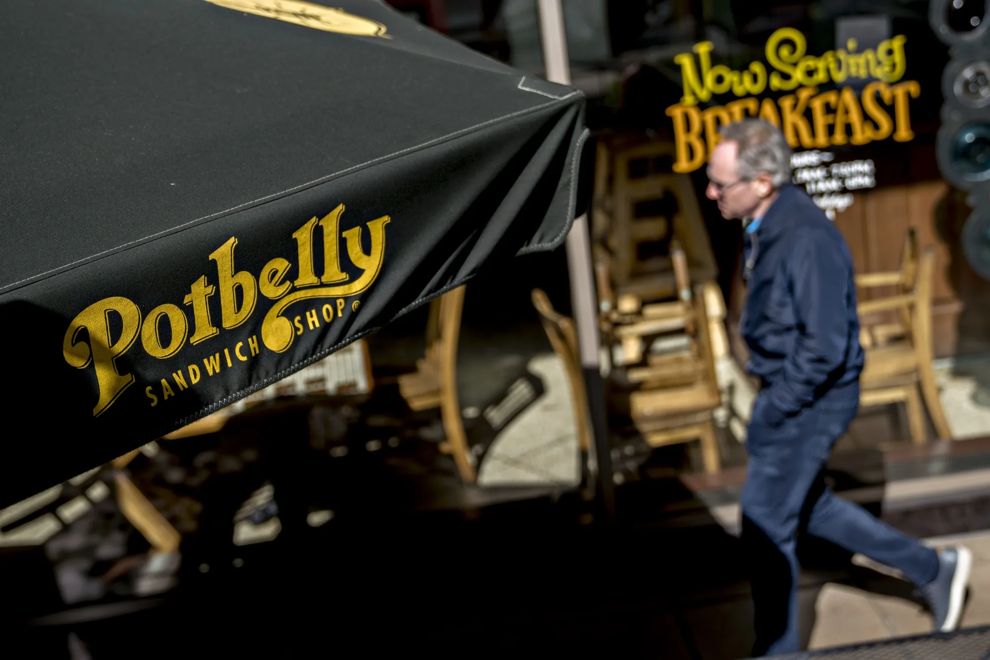 Potbelly Restaurants As Loophole Let Chains Get Huge Sums Of Pandemic-Relief Money