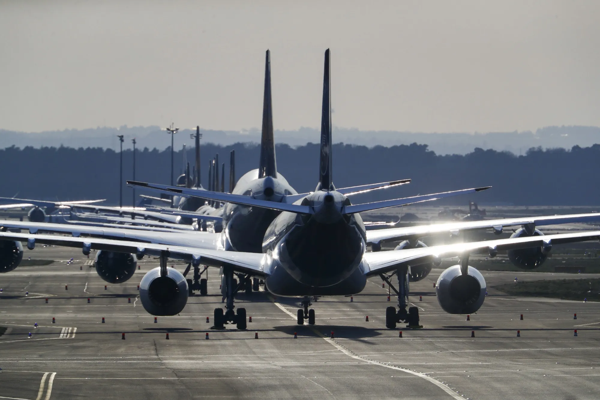 Deutsche Lufthansa AG added 8% as it heads into a crucial week to work out a government rescue plan.