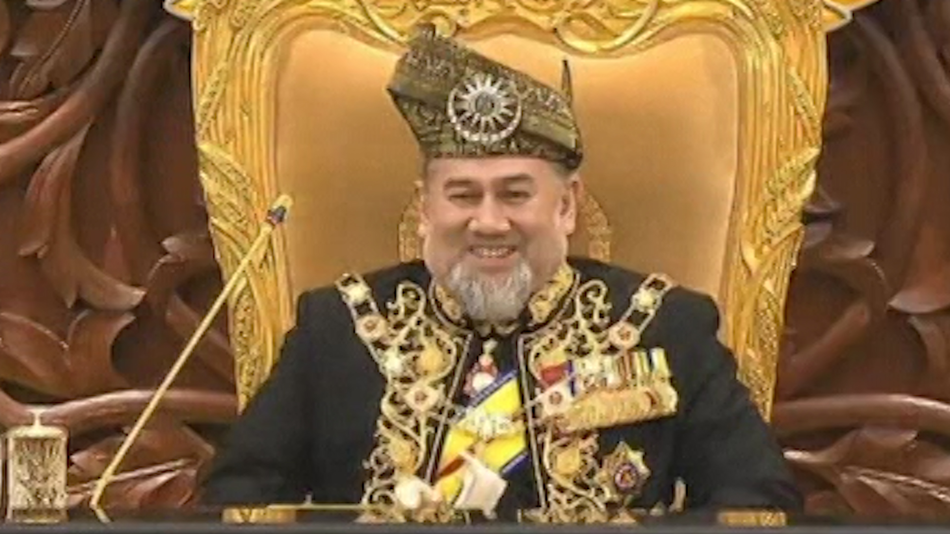 Watch The Malaysian King is Stepping Down - Bloomberg