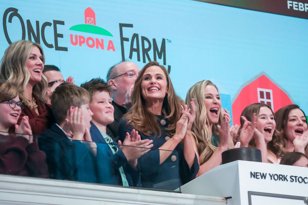 bloomberg.com - Janet Freund - Jennifer Garner's Once Upon a Farm Rises 17% After $198 Million IPO