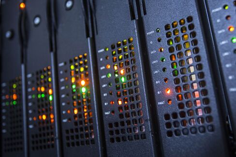 1480637039_computer hack