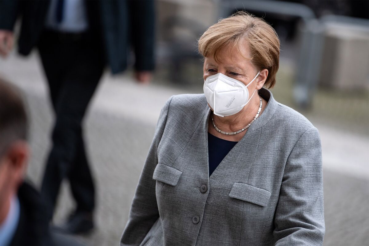 German Death Record Adds Pressure On Merkel To Tighten Curbs Bloomberg