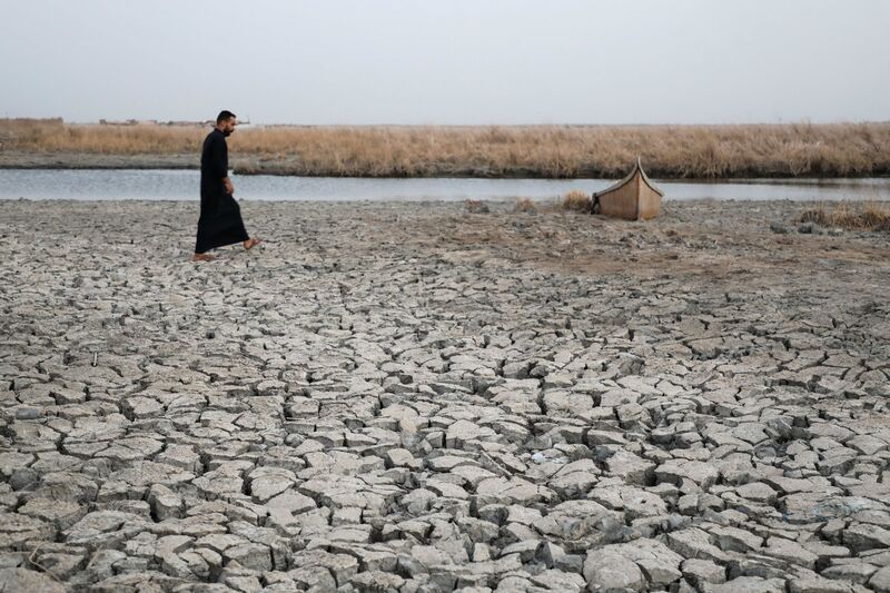 TOPSHOT-IRAQ-ENVIRONMENT-DROUGHT-WATER-DEMO