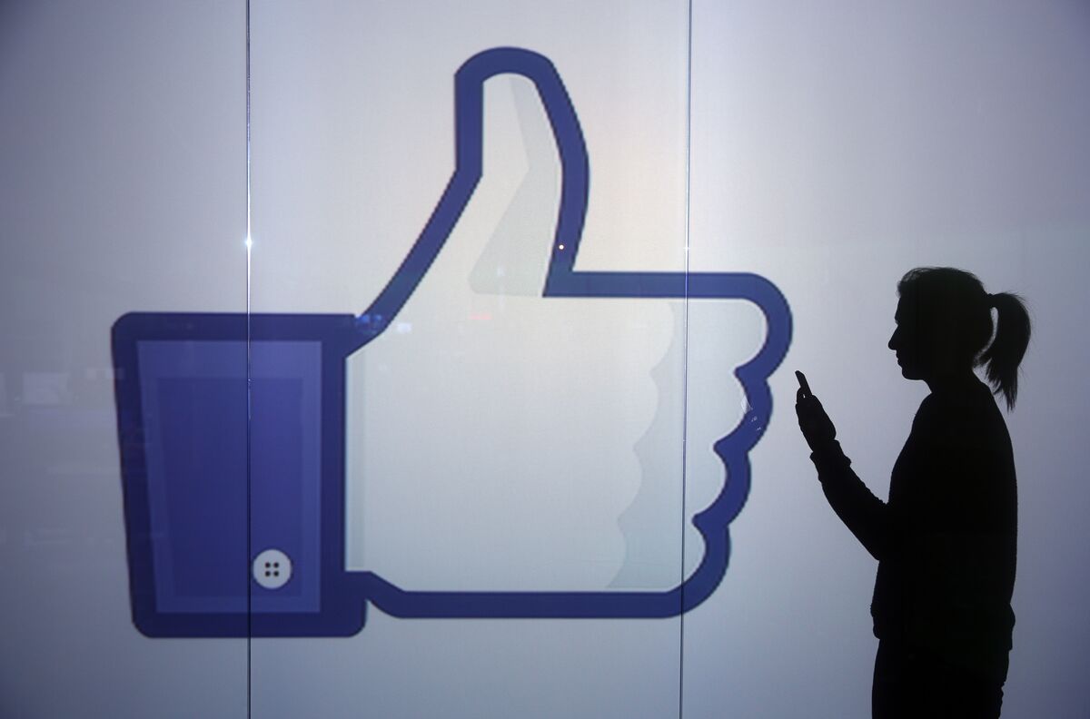 Facebook Wielded Data to Reward, Punish Rivals, Emails Show