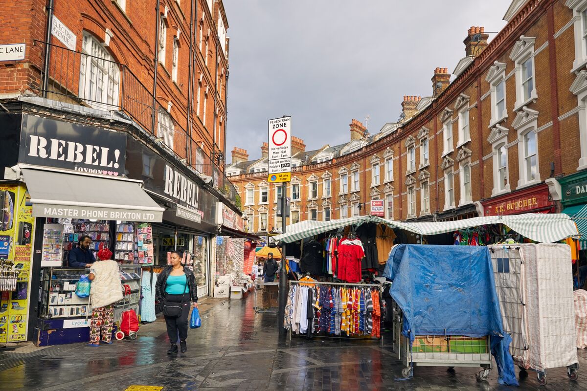 UK Retailers Saw Sales Slow in September, According to BRC, KPMG Survey - Vimarsana News