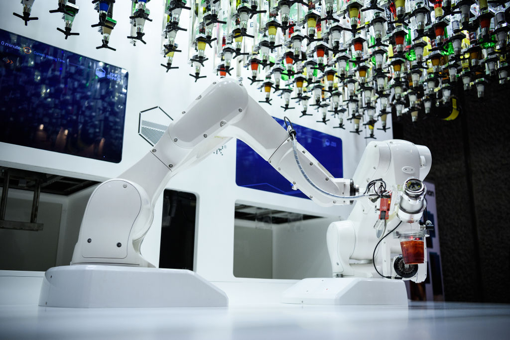 Goodbye to Bartenders: Robots Could Soon Your - Bloomberg