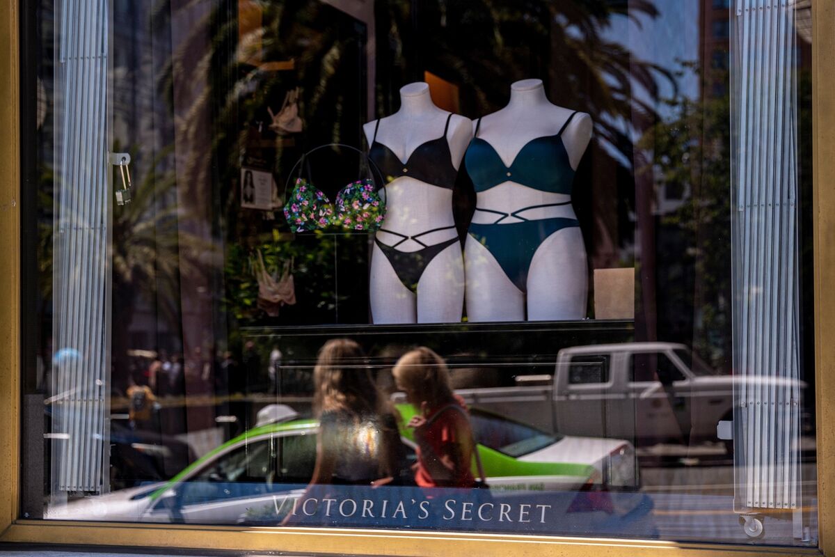 🟪"Victoria's Secret nel mirino di un nuovo investitore attivista: ristrutturazione in vista?"
