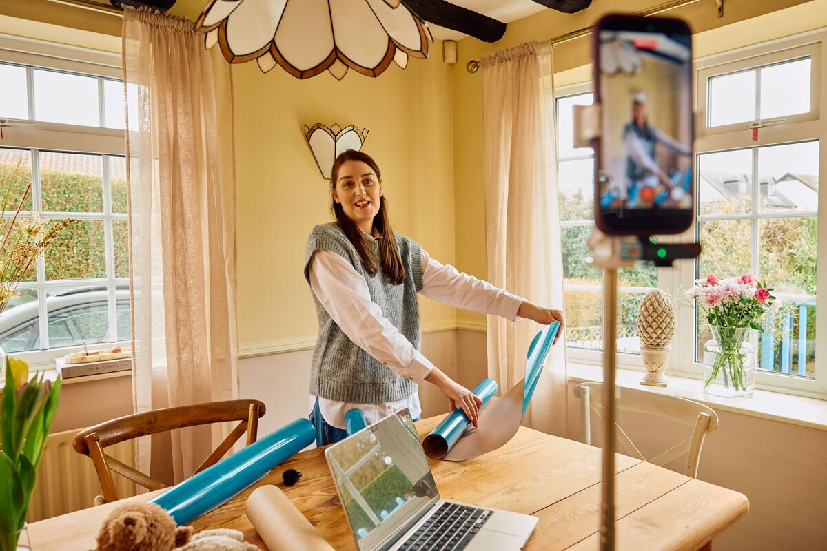 assets.bwbx.io image