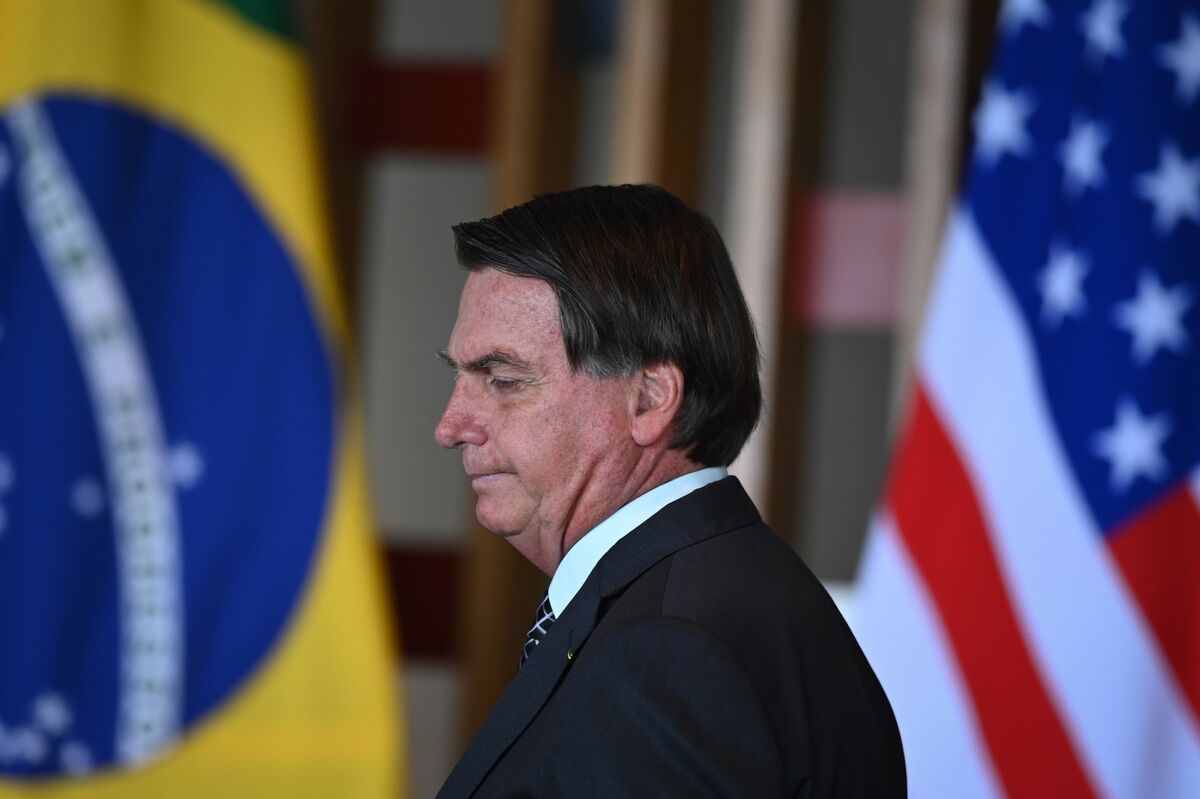 Bolsonaro accelerates vaccine plan as popularity gains momentum