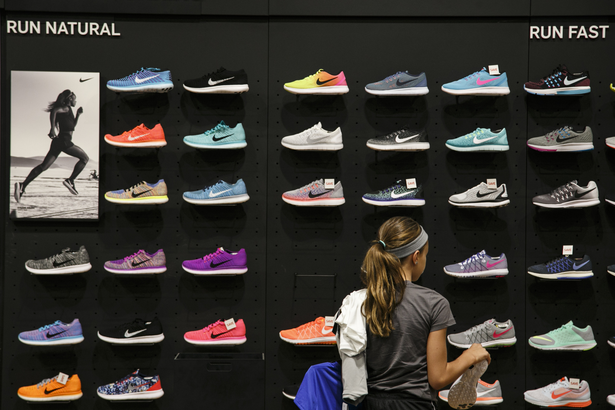 Nike Scandal Threatens With Women at Tumultuous Time - Bloomberg