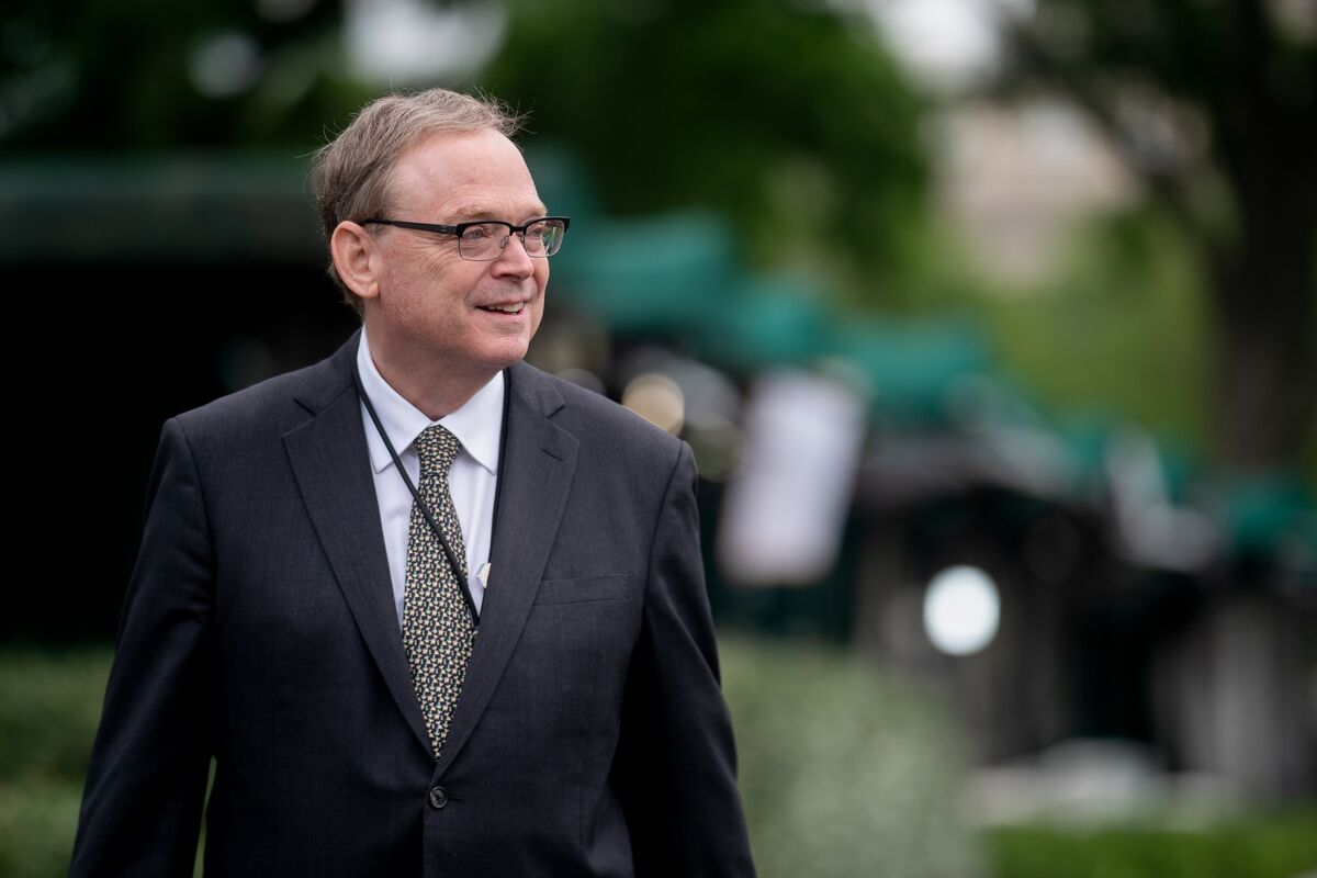 Hassett the Unofficial Frontrunner For Trump’s New Fed Chair
