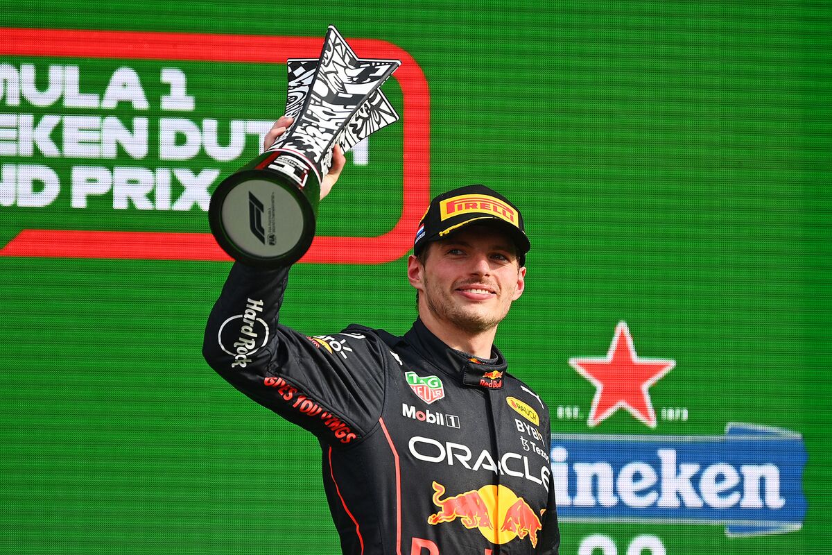 Max Verstappen wins Dutch Grand Prix to applause from Orange Army - The  Globe and Mail