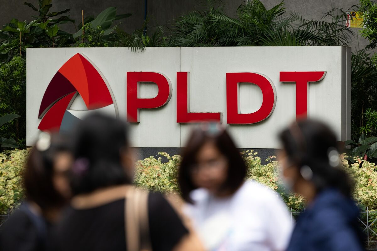 Philippines' PLDT Stock Price Gains as much as 7.1%, Snapping Days of ...